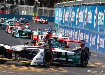 The challenge of Formula E: reach a net zero carbon footprint