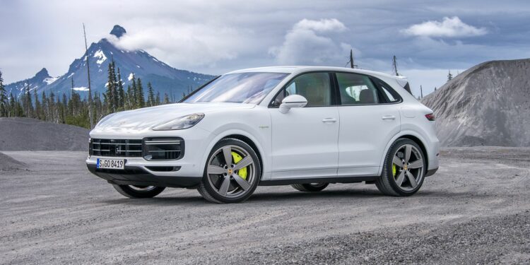 Porsche joins the race to develop hybrid prototype