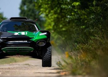 Veloce Racing, the first Extreme E team to offset carbon emissions