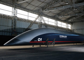 Hitachi unió esfuerzos con HyperloopTT para crear un ferrocarril capaz de levitarse magnéticamente