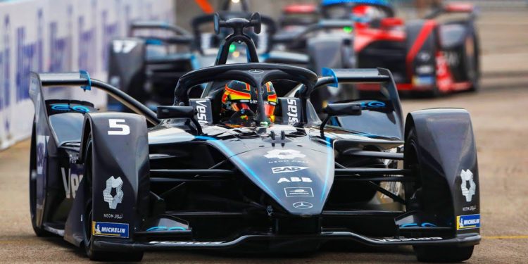 Mercedes celebrates its great moment in Formula E and will strengthen technology