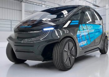 Japanese and Australian technology team up to create an electric, solar and autonomous car