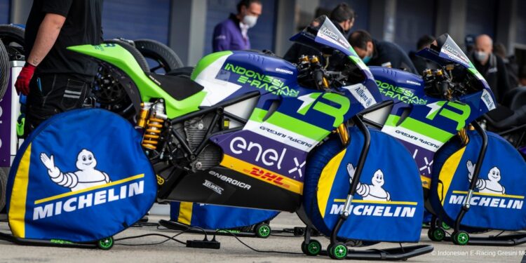 Michelin y la MotoE, un trabajo arduo para neumáticos sostenibles