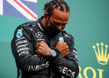 Hamilton sigue con aspiraciones intactas pese al dominio del equipo de Rosberg en la Extreme E