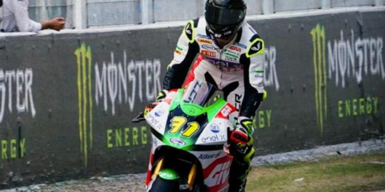 MotoE: Miquel Pons aguantó la presión de novato y se impuso en Barcelona