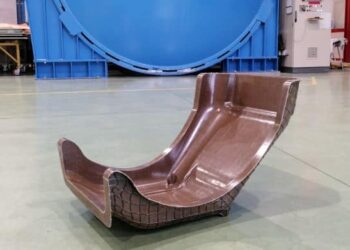 Bercella presenta nuevo asiento ecológico de fibra de lino para los monoplazas de la Fórmula SAE