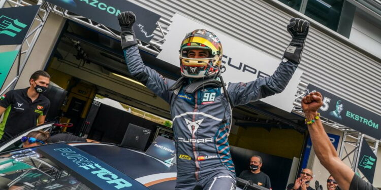 Mikel Azcona hizo historia en la Pure ETCR