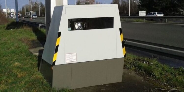 Francia innova en materia de seguridad vial con radares autónomos