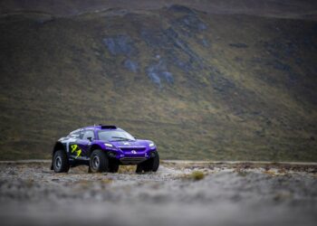 Lewis Hamilton’s X44 ruled at Saturday’s Artic X-Prix