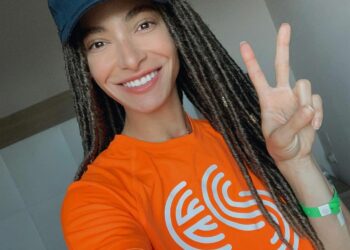 Jordan Rand: La modelo que prueba los scooters del eSkootr Championship