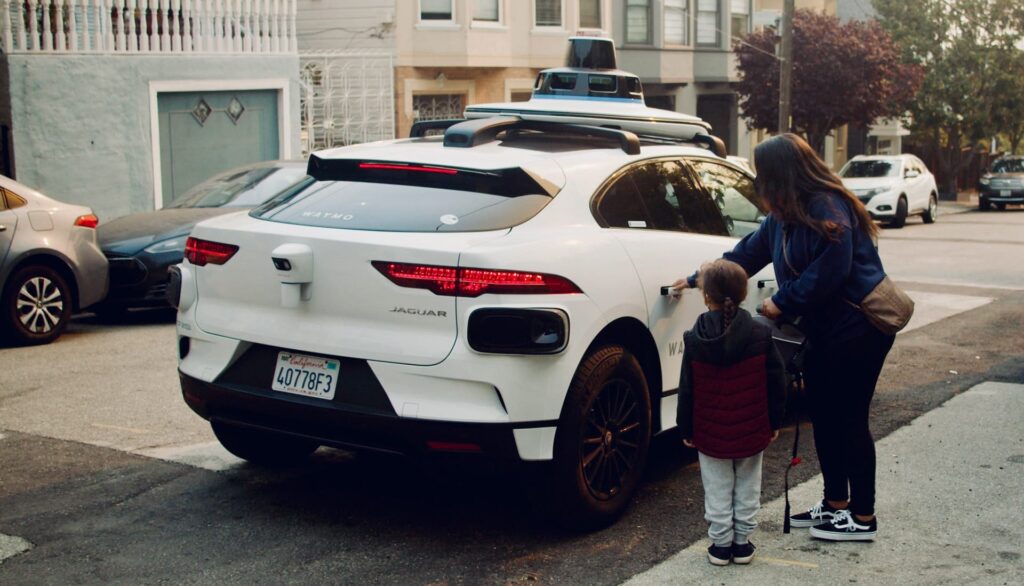 La imagen tiene un atributo ALT vacío; su nombre de archivo es waymo-2-1024x586.jpg