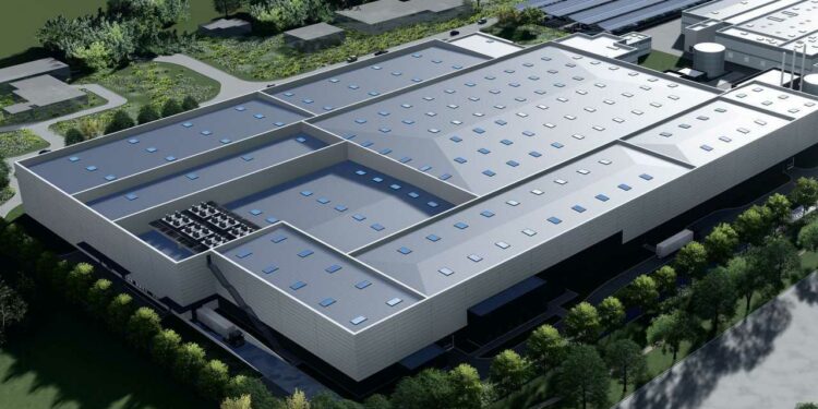 Mercedes-Benz, Stellantis and TotalEnergies Aim to Dethrone China on Battery Production