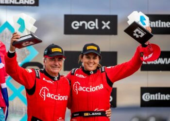 ACCIONA | SAINZ XE Team: The Anonymous Hero of the Artic X Prix