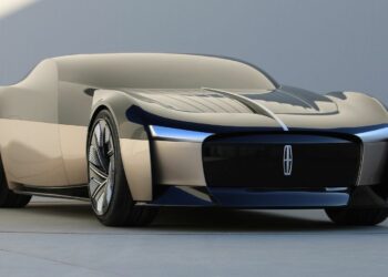 Student Project surprises the Automotive Industry with a Revolutionary Car