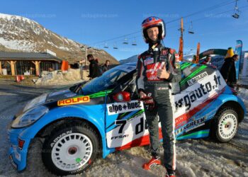 Romain Grosjean Returns to Andros e-Trophée Ice Challenge