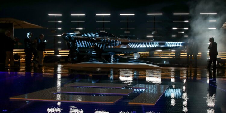 RaceBird maravilló a todos en Mónaco tras su presentación oficial