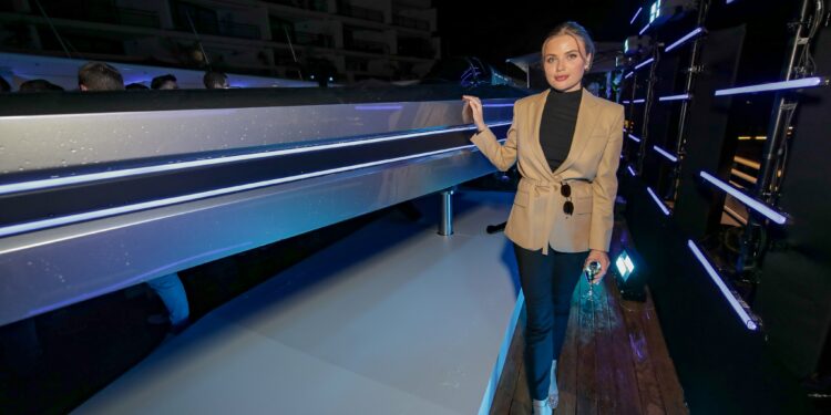 RaceBird maravilló a todos en Mónaco tras su presentación oficial