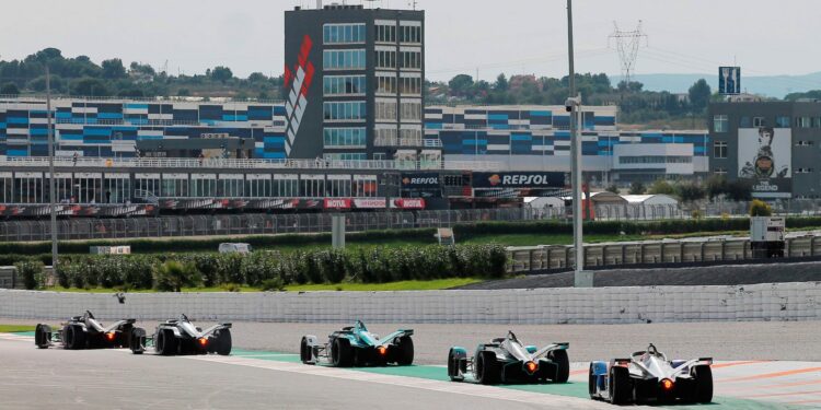 How Formula E Transforms Urban Roads into Circuits?