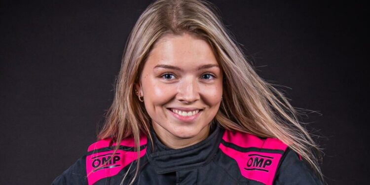 Veloce Racing Relies on Female Talent by Signing Hedda Hosås