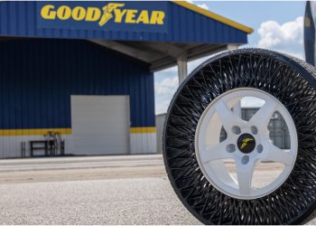 Goodyear prueba la nueva generación de neumáticos eléctricos con el Tesla Model 3