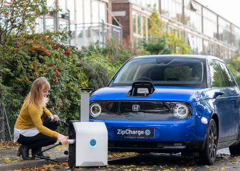 ZipCharge Go: The Portable Charger to Help People Who Run Out of Power on the Road