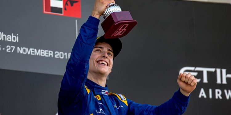 Jake Hughes figura como favorito para ser el segundo piloto de McLaren