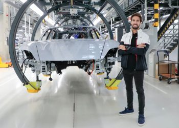 Antonio Félix da Costa Tracks the Development of the “Porsche 99X Electric Gen3”