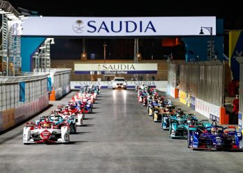 Espectáculo nocturno de Diriyah recibe la segunda parada de la Fórmula E