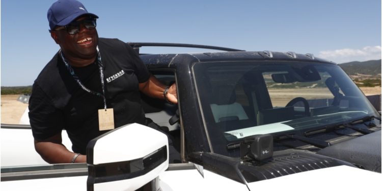 DJ Carl Cox entra a Extreme E con su equipo Carl Cox Motorsport Extreme E