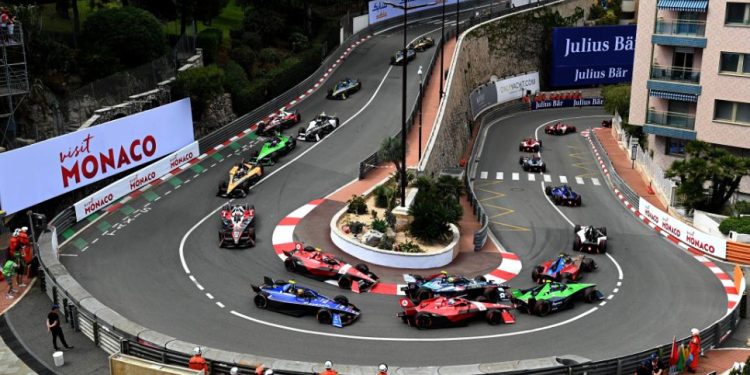 Nick Cassidy Takes the Lead