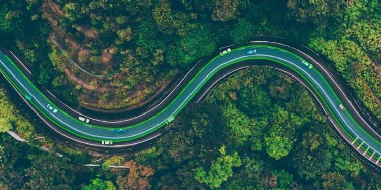 Sweden Prepares a Major Highway Capable of Charging Cars in Transit