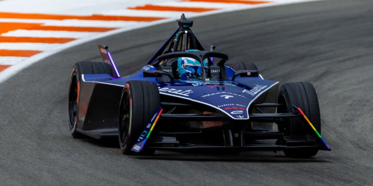 Maserati vuelve a la gloria 66 años después