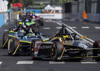 Sette Camara and Vandoorne Lead Comebacks in Rome