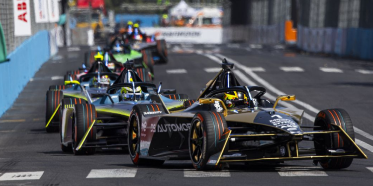 Sette Camara and Vandoorne Lead Comebacks in Rome