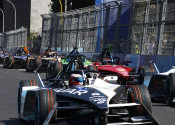 Jaguar Racing sale fortalecido de las pruebas en Valencia