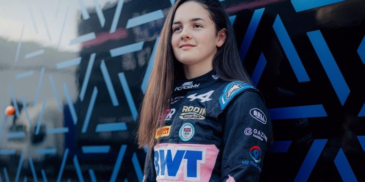 Abbi Pulling volverá con los colores de Alpine de cara a la F1 Academy 2024