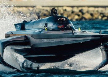 First E1 Series Race: Tom Brady Takes the Victory