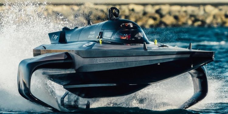 First E1 Series Race: Tom Brady Takes the Victory