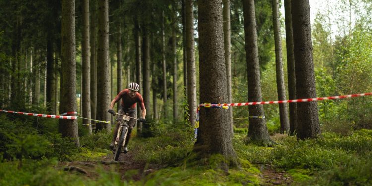 WES: Doble victoria para Wiedenroth en Spa; Ryf da todo para ganar la Carrera 2