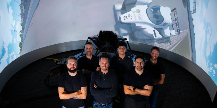 Setting the Ultimate Lap Time at the Nürburgring Nordschleife